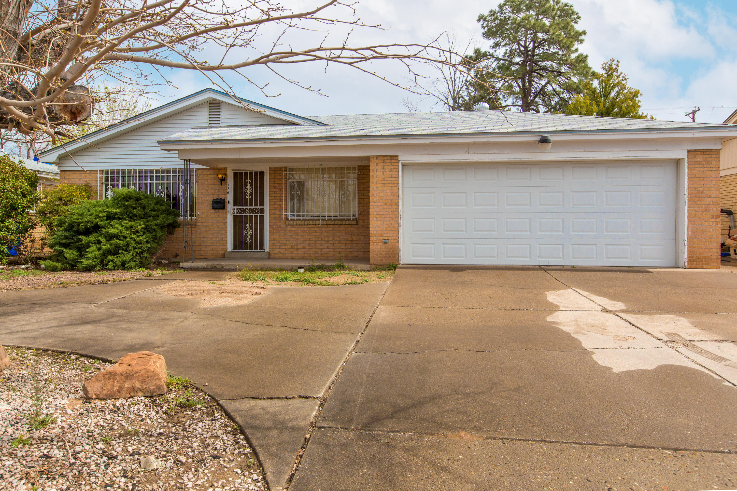 716 San Pedro Drive, Albuquerque NM 87108