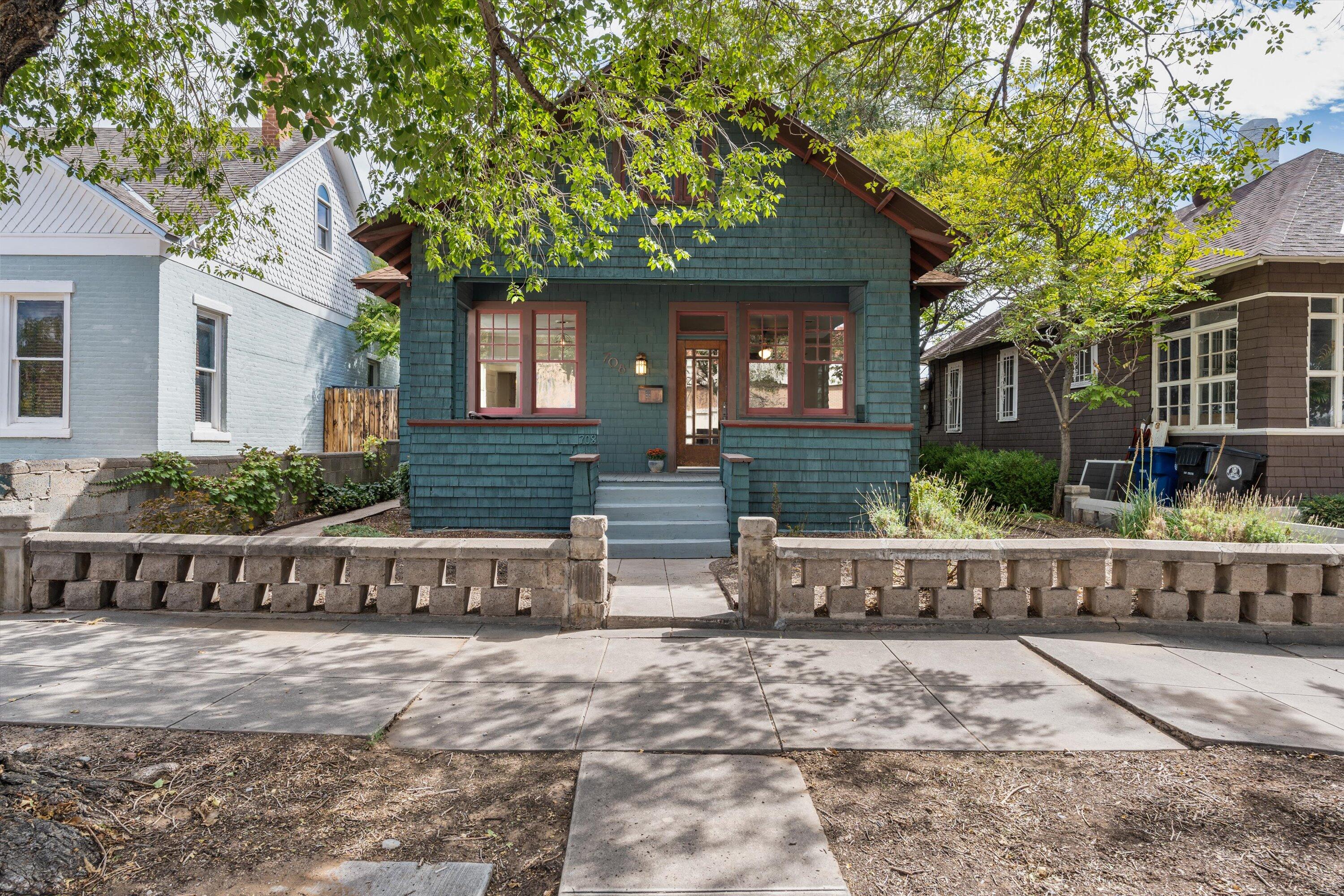 708 Walter Street, Albuquerque NM 87102
